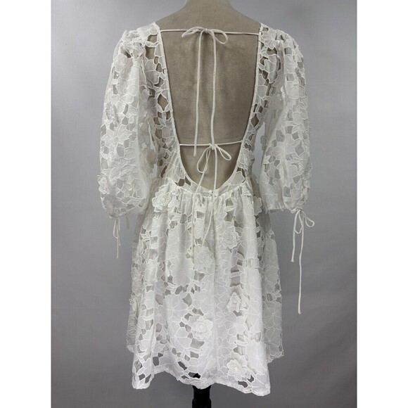 Storia Mini Dress White Lace Large Plunge Neckline V-neck Backless Eyelet - Picture 4 of 12